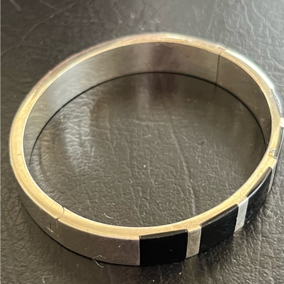 Sterling Silver Onyx Clamp bracelet - Picture 3 of 4